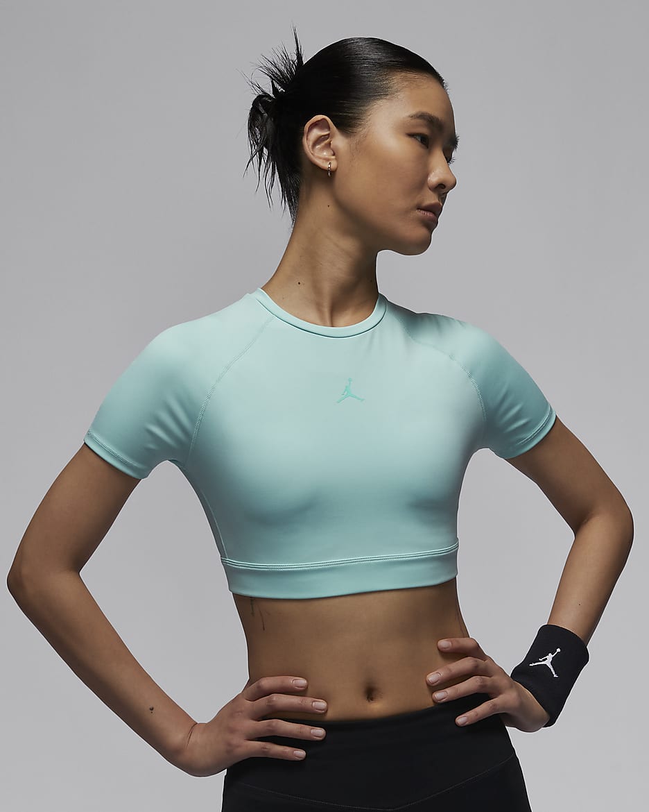 NIKE公式】ジョーダン スポーツ ウィメンズ ボディコン パフォーマンス トップ.オンラインストア (通販サイト)